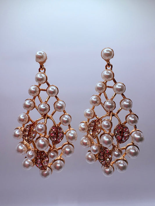 HEIRLOOM PEARL EARRINGS